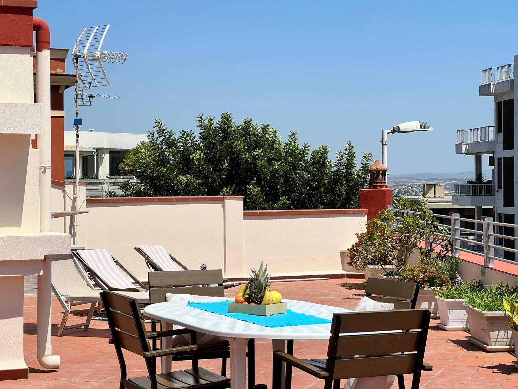 House With Terrace In - Civico 5 Apartment